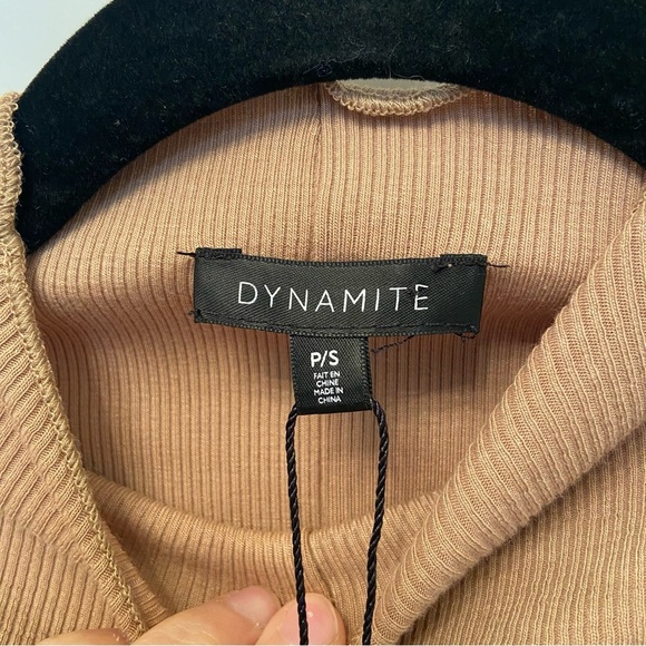 Dynamite Beige Funnel Neck Tank Top - Picture 6 of 8